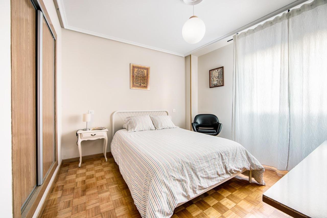 Magnifico Apartamento En El Centro De Oviedo Luaran gambar