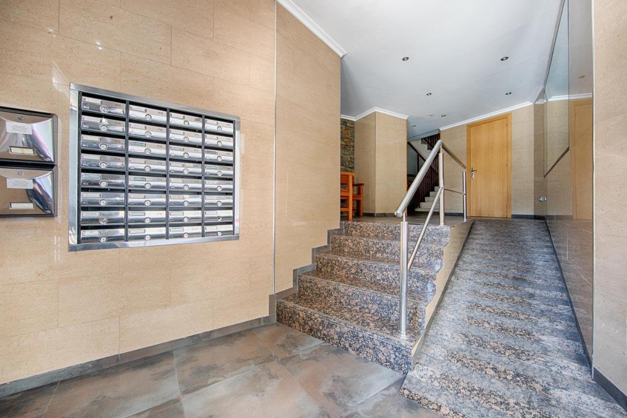 Magnifico Apartamento En El Centro De Oviedo Luaran gambar